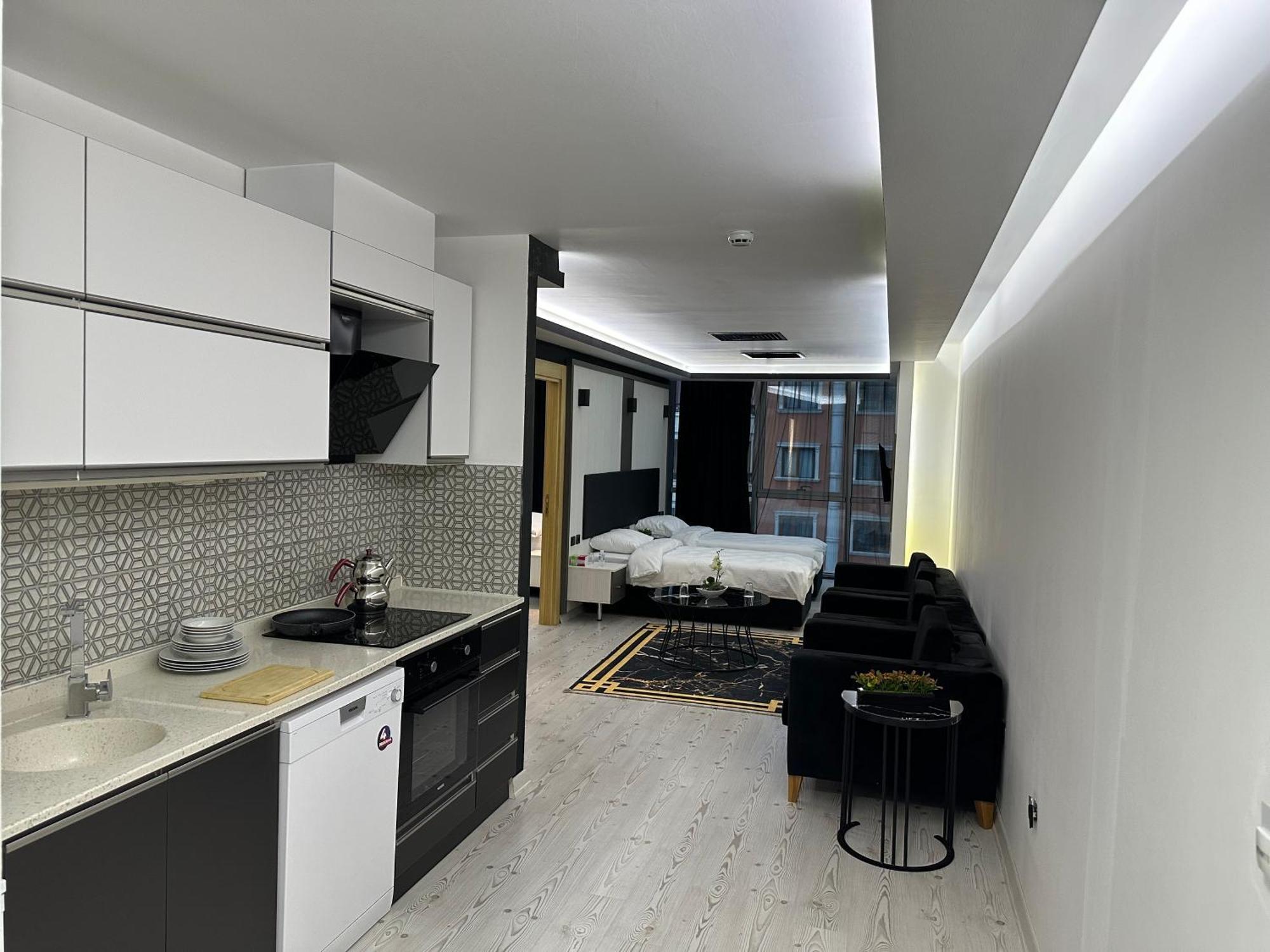 Kt & Otel